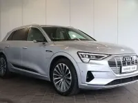 Gebraucht Audi e-tron 300 kW (408 PS) 2022 Silber SUV