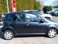 Gebraucht Toyota Aygo Cool 68 PS (50 kW) 2010 Grau Kleinwagen
