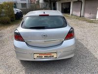 Gebraucht Opel Astra GTC Edition 105 PS (77 kW) 2006 Starsilber/silver iii Coupé