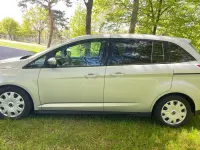 Gebraucht Ford Grand C-Max Titanium 120 PS (88 kW) 2019 Silber Van / Kleinbus