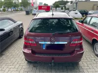 Gebraucht Mercedes B200 136 PS (100 kW) 2006 Rot Van / Kleinbus