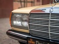 Gebraucht Mercedes 200 109 PS (80 kW) 1982 Gelb Kombi