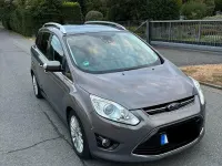 Używany Ford Grand C-Max 163 KM (119 kW) 2015 Szary Minivan