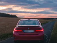 Gebraucht BMW 320 Advantage 184 PS (135 kW) 2019 Rot Limousine