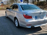 Gebraucht BMW 520 163 PS (119 kW) 2006 Silber Limousine