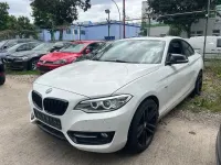 Gebraucht BMW 220 Sport Line 190 PS (139 kW) 2015 Weiß Coupé