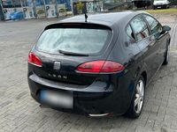 Second-hand Seat Leon 75 CP (55 kW) 2005 Negru Hatchback