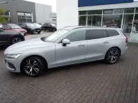 Occasion Volvo V60 Core 197 ch (144 kW) 2024 Gris Break