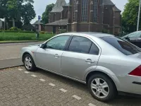 Gebraucht Ford Mondeo 145 PS (106 kW) 2002 Silber Limousine
