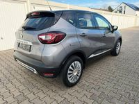 Używany Renault Captur Initiale Paris 118 KM (86 kW) 2017 Srebrny SUV