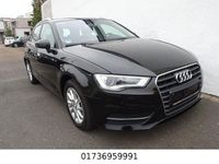 Gebraucht Audi A3 Attraction 125 PS (91 kW) 2016 Schwarz Limousine