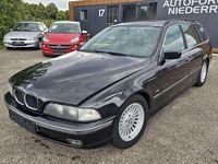 Gebraucht BMW 523 170 PS (125 kW) 2000 Schwarz Kombi