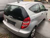 Gebraucht Mercedes A160 Classic 82 PS (60 kW) 2006 Silber metallic Limousine