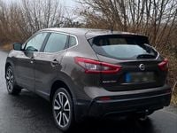 Gebraucht Nissan Qashqai 115 PS (84 kW) 2018 Braun SUV