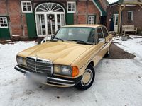 Gebraucht Mercedes 300 84 PS (61 kW) 1983 Beige Limousine
