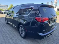 Gebraucht Chrysler Pacifica Limited 264 PS (194 kW) 2018 Schwarz metallic Van / Kleinbus