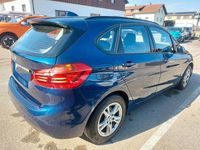 Gebraucht BMW 216 Advantage 116 PS (85 kW) 2021 Blau Kombi