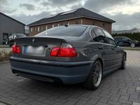 Gebraucht BMW 320 Basis 150 PS (110 kW) 2004 Grau Limousine