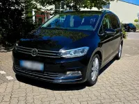 Gebraucht VW Touran Highline 150 PS (110 kW) 2017 Schwarz Van / Kleinbus
