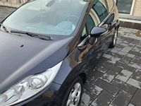 Gebraucht Ford Fiesta 96 PS (70 kW) 2011 Schwarz Kleinwagen