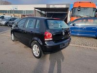 Gebraucht VW Polo Comfortline 75 PS (55 kW) 2006 Schwarz Kleinwagen
