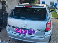 Gebraucht Opel Astra Edition 101 PS (74 kW) 2010 Silber Kombi