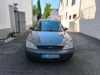 Gebraucht Ford Mondeo 125 PS (91 kW) 2001 Blau Kombi