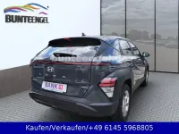 Gebraucht Hyundai Kona Select 141 PS (103 kW) 2024 Grau SUV