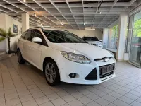 Gebraucht Ford Focus SYNC Edition 116 PS (85 kW) 2013 Weiß Limousine