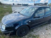 Gebraucht VW Golf IV 100 PS (73 kW) 2001 Blau Kleinwagen