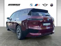 Gebraucht BMW iX Sport Line 239 kW (326 PS) 2022 Rot SUV