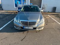 Gebraucht Mercedes E200 Avantgarde 131 PS (96 kW) 2012 Grau Limousine