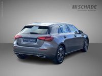 Gebraucht Mercedes A200 Progressive 163 PS (119 kW) 2024 Grau Limousine