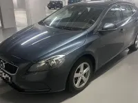 Gebraucht Volvo V40 152 PS (111 kW) 2016 Blau Limousine