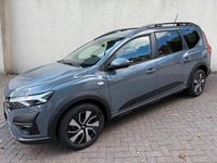 Neu Dacia Jogger Expression 110 PS (80 kW) 2025 Grau Van / Kleinbus