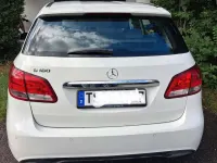 Gebraucht Mercedes B180 Edition 122 PS (89 kW) 2015 Weiß Kleinwagen