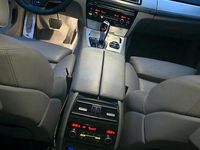 Gebraucht BMW 740 306 PS (225 kW) 2011 Grau Limousine