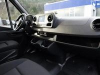 Gebraucht Mercedes Sprinter 170 PS (125 kW) 2024 Silber Van