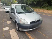 Gebraucht Toyota Yaris Eco 68 PS (50 kW) 2000 Silber Kleinwagen