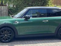 Gebraucht Mini Cooper Classic 136 PS (100 kW) 2021 Grün Kleinwagen
