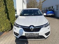 Gebraucht Renault Arkana Techno 140 PS (102 kW) 2022 Kyanitweiß  metallic SUV
