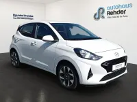 Gebraucht Hyundai i10 Trend 63 PS (46 kW) 2025 Weiß Kleinwagen