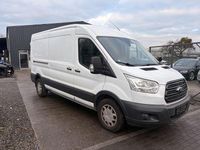Gebraucht Ford Transit Trend 131 PS (96 kW) 2018 Weiß Van / Kleinbus