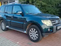 Gebraucht Mitsubishi Pajero Instyle 250 PS (183 kW) 2009 Grün SUV