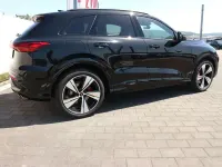 Neu Audi SQ5 Edition .1 367 PS (269 kW) 2025 Mythosschwarz metallic SUV