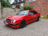 Gebraucht Mercedes E200 136 PS (100 kW) 1999 Rot Limousine