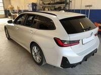 Gebraucht BMW 320 M Sport 190 PS (139 kW) 2023 Weiß Kombi