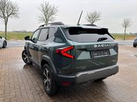 Neu Dacia Duster Journey 158 PS (116 kW) 2026 Grün SUV
