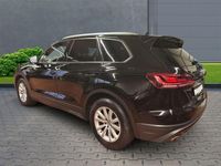 Gebraucht VW Touareg Basis 231 PS (169 kW) 2019 Schwarz SUV