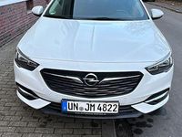 Gebraucht Opel Insignia Business 140 PS (102 kW) 2017 Weiß Limousine